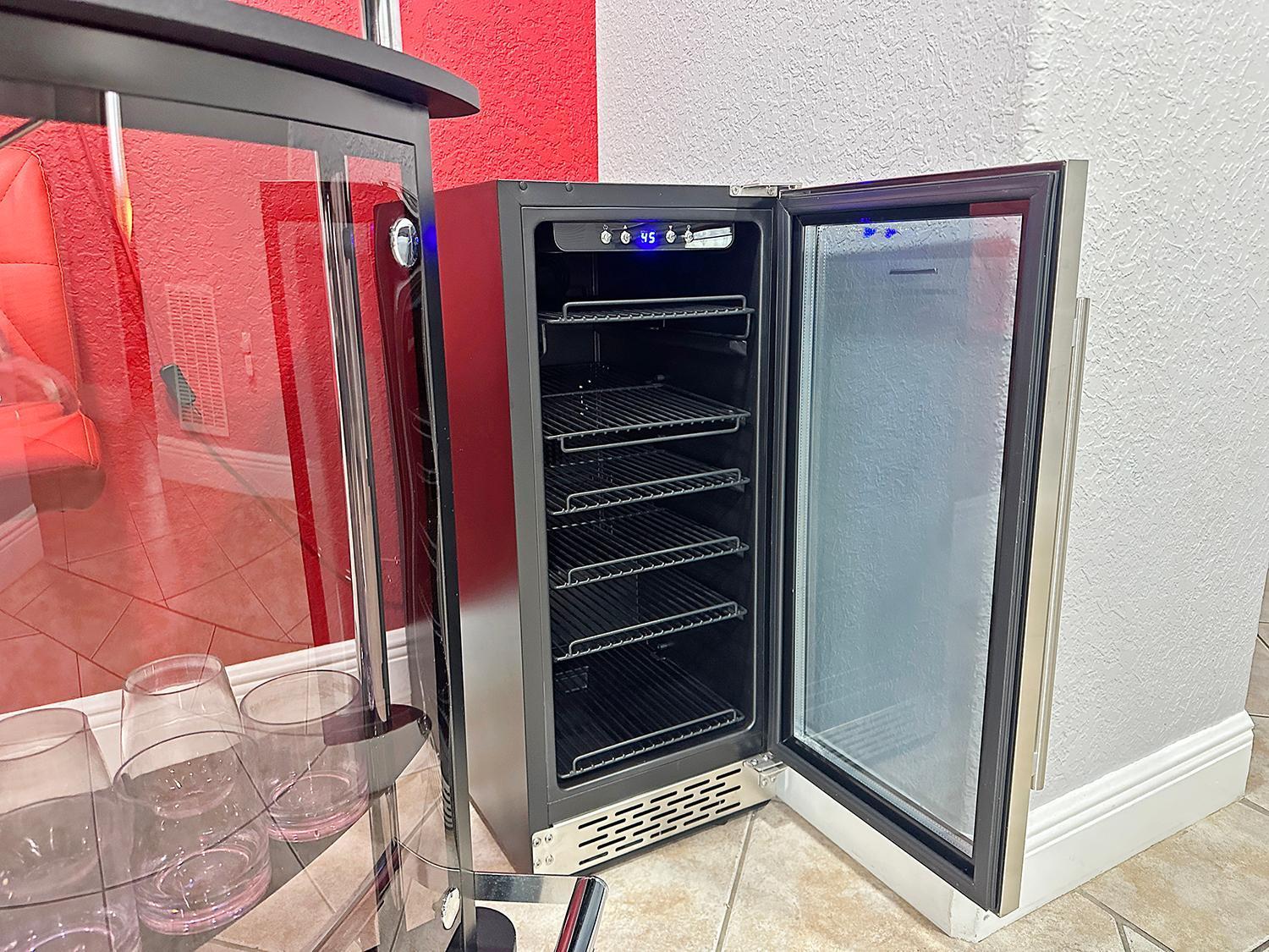 Hébergement de vacances Vacay Spot Gables 4 To 23 Guest Gameroom 2 Kitchens 2 Bbq, 2 Bar, Backyard, Patio, Prime Loc! 6 Blocks Away From Bars, Nite Clubs, Res, Shops